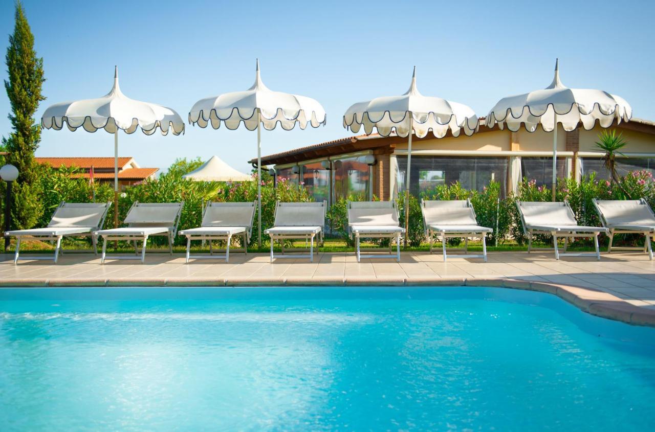 Fattoria Maremmana Aparthotel Marina di Grosseto Exterior photo